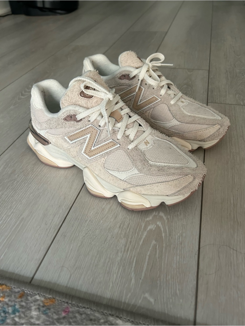 New Balance Men’s Cream and Tan 9060 Sneaker